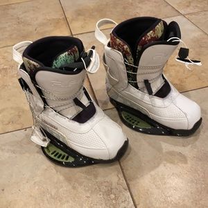 Slingshot Wakeboard R.A.D Boots size 6